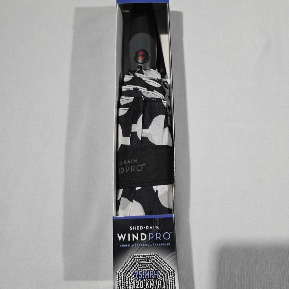 ShedRain WindPro Black and White Umbrella